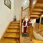 Apartamento With Swimming Pool Near Prague Kamenice (Prague-East)