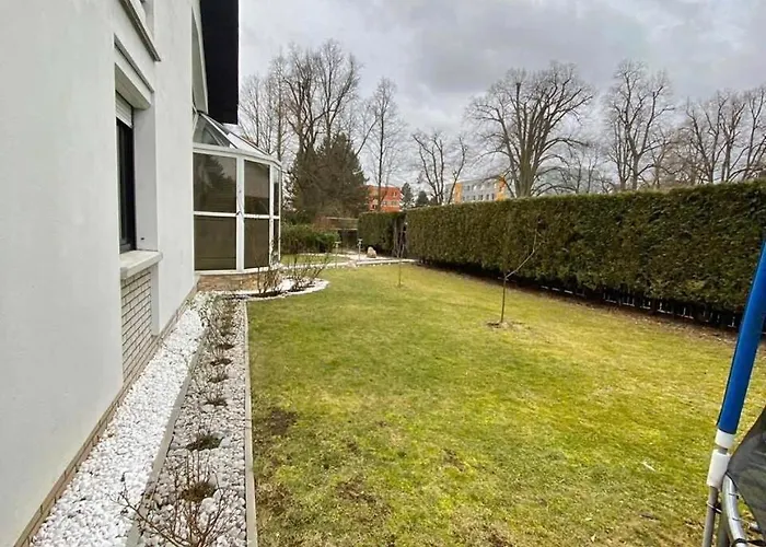 With Swimming Pool Near Prague Apartament Kamenice (Prague-East)