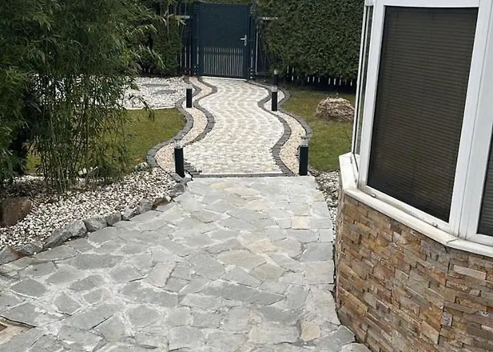 Apartament With Swimming Pool Near Prague *